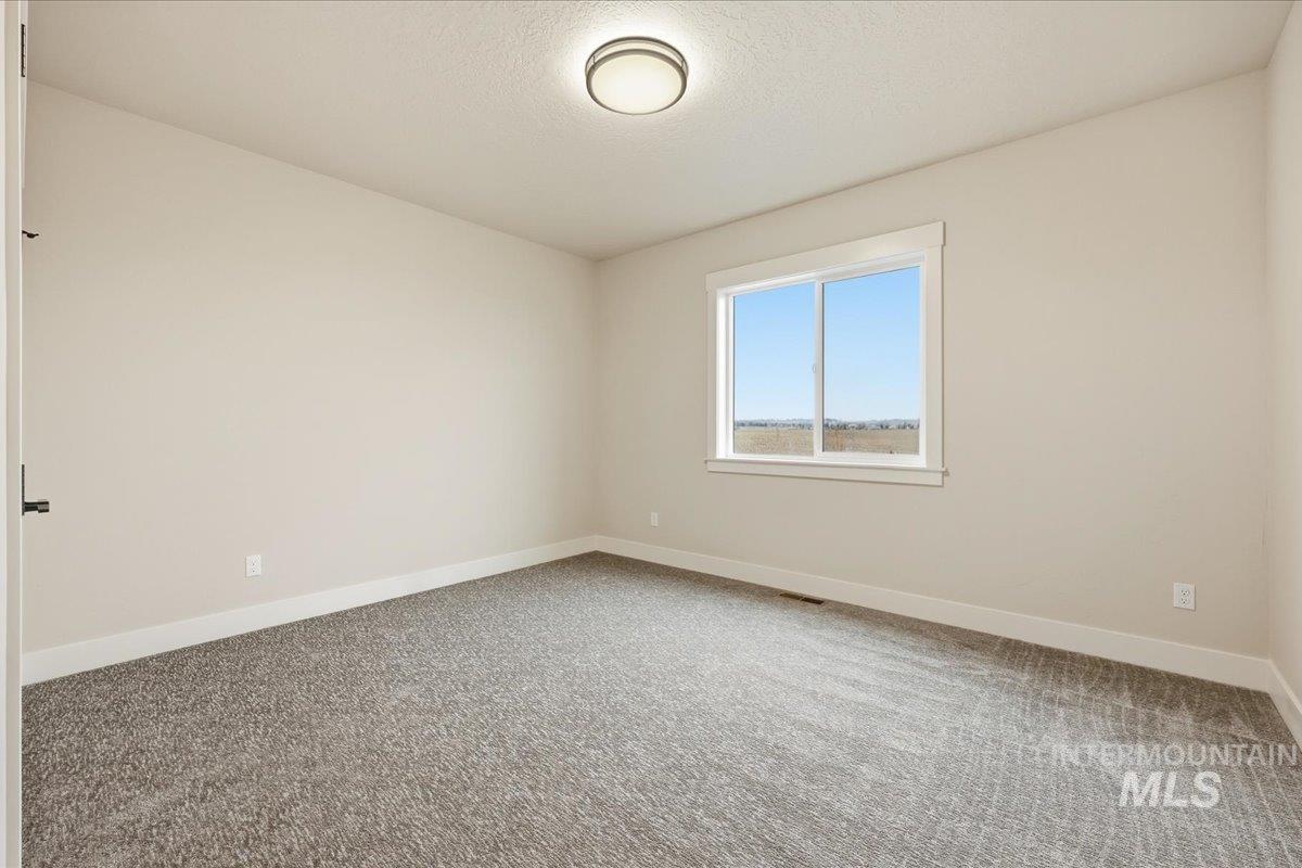 7818 Flathead Lake St, Eagle, Idaho 83616, 3 Bedrooms, 3 Bathrooms, Residential For Sale, Price $935,000,MLS 98972142