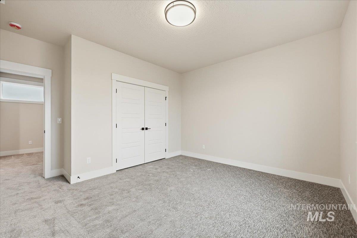 7818 Flathead Lake St, Eagle, Idaho 83616, 3 Bedrooms, 3 Bathrooms, Residential For Sale, Price $935,000,MLS 98972142