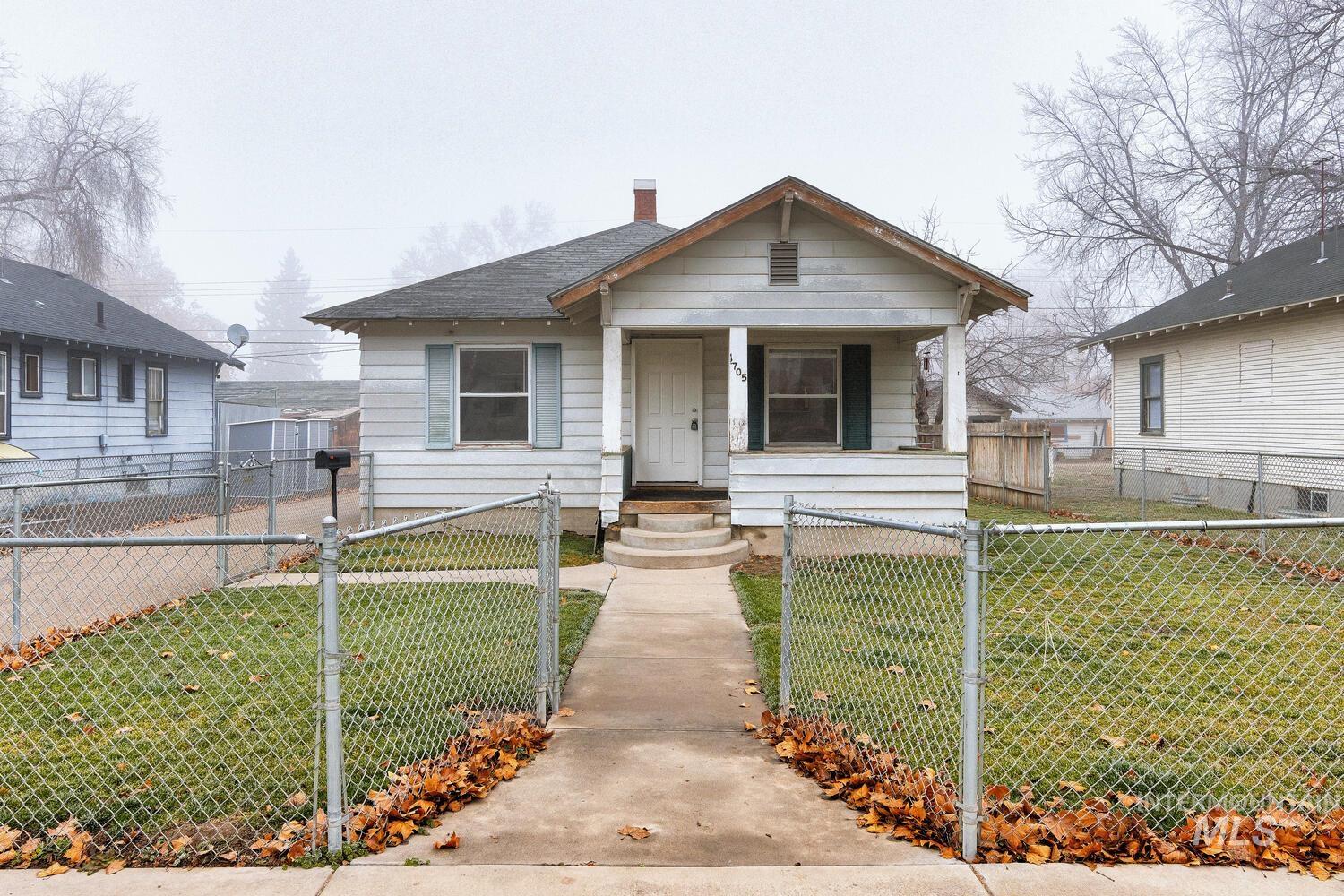 1705 Blaine Street, Caldwell, Idaho 83605, 2 Bedrooms, 1 Bathroom, Residential For Sale, Price $274,900,MLS 98972144