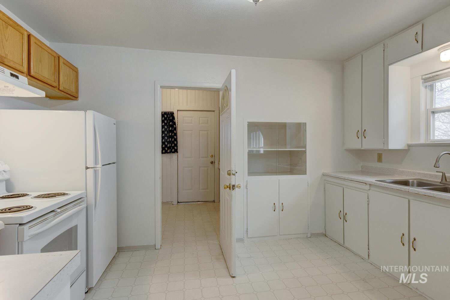 1705 Blaine Street, Caldwell, Idaho 83605, 2 Bedrooms, 1 Bathroom, Residential For Sale, Price $274,900,MLS 98972144