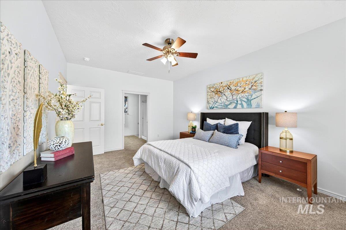 403 S Golden Eagle Lane, Eagle, Idaho 83616, 2 Bedrooms, 2 Bathrooms, Residential For Sale, Price $399,900,MLS 98972146