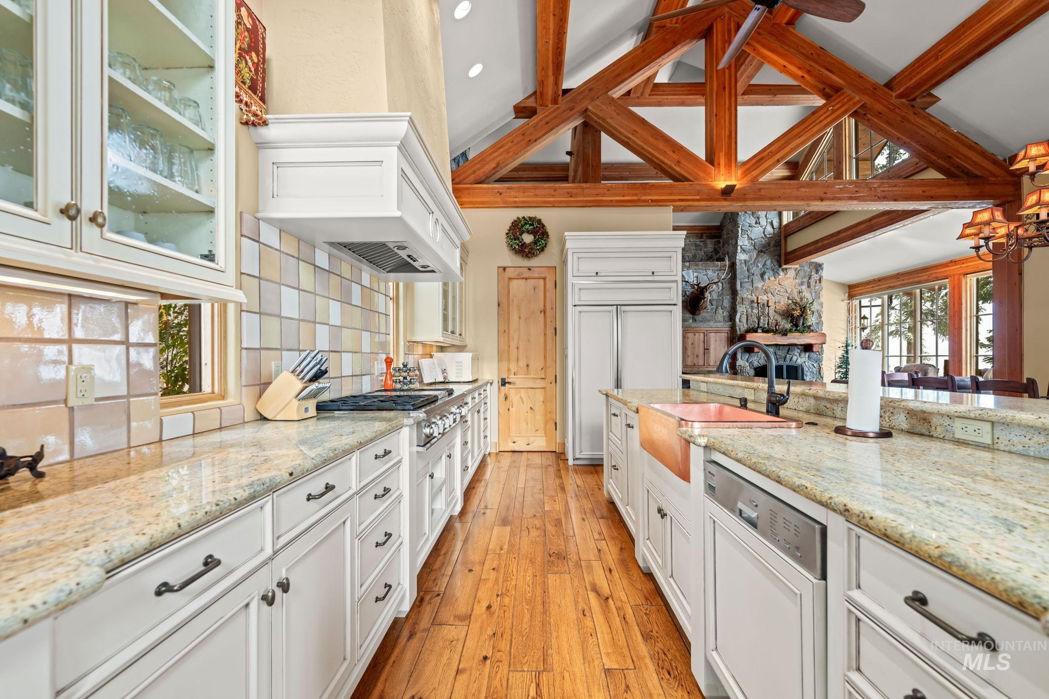 442 Sugarloaf Place, Donnelly, Idaho 83615, 5 Bedrooms, 5.5 Bathrooms, Residential For Sale, Price $5,490,000,MLS 98972149