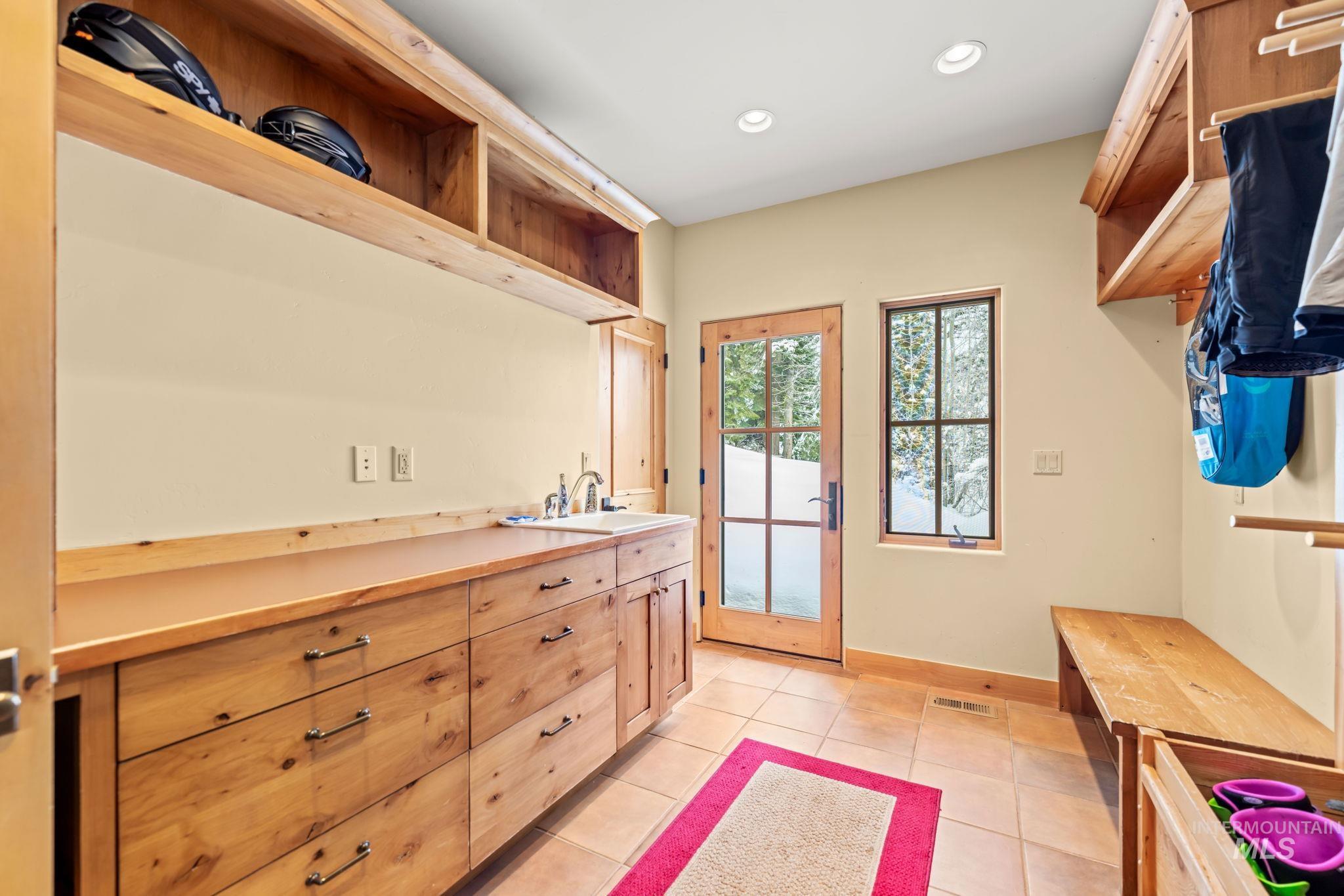 442 Sugarloaf Place, Donnelly, Idaho 83615, 5 Bedrooms, 5.5 Bathrooms, Residential For Sale, Price $5,490,000,MLS 98972149