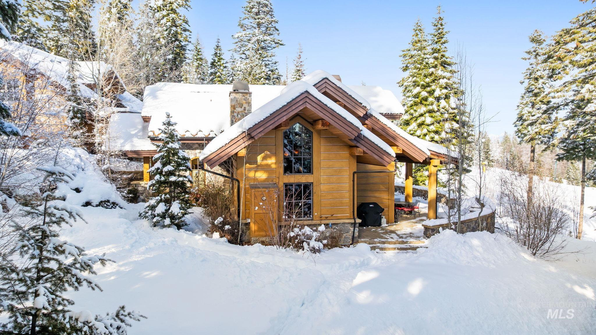 442 Sugarloaf Place, Donnelly, Idaho 83615, 5 Bedrooms, 5.5 Bathrooms, Residential For Sale, Price $5,600,000,MLS 98972149