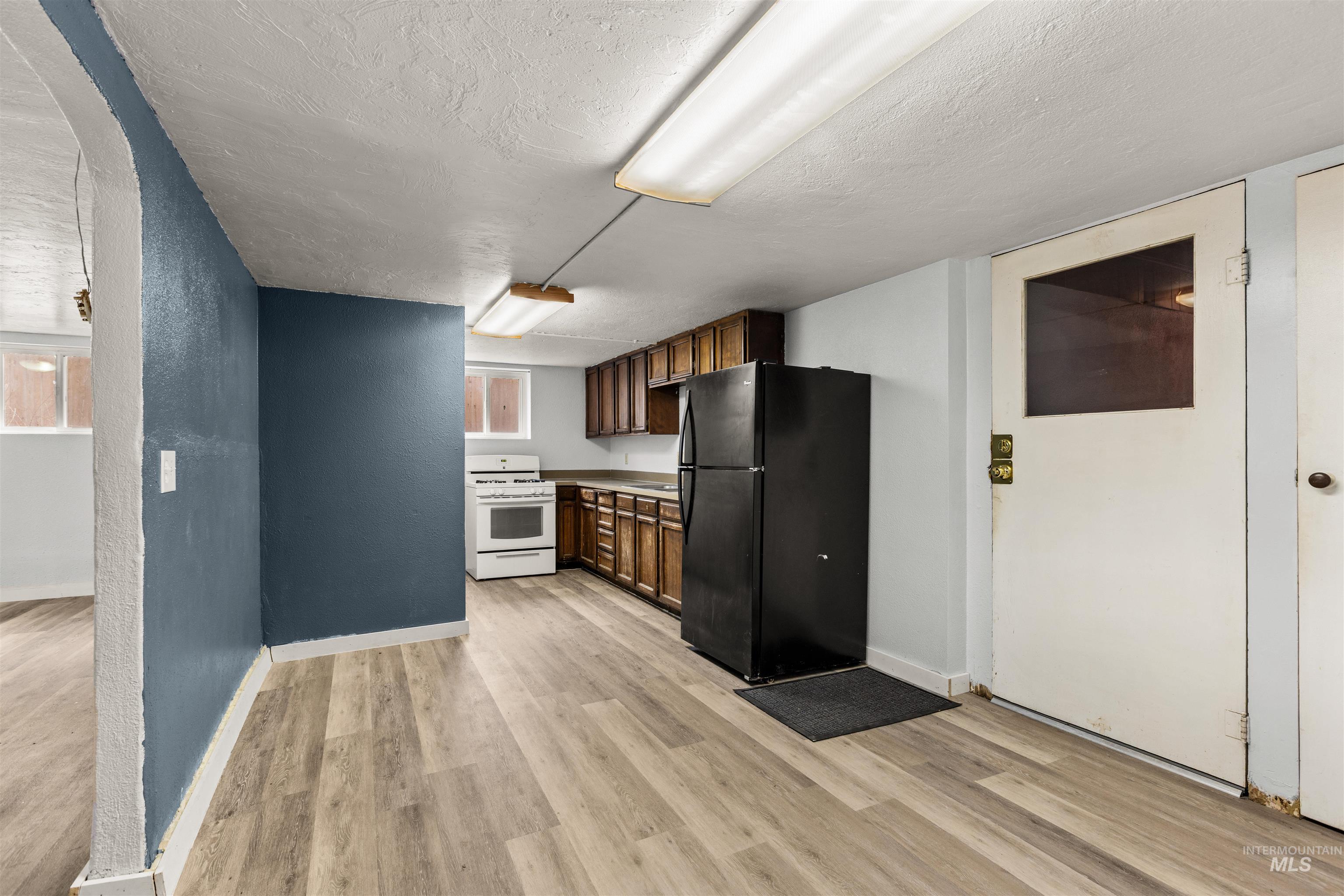 315 S Diamond St, Nampa, Idaho 83686, 3 Bedrooms, 2 Bathrooms, Residential Income For Sale, Price $450,000,MLS 98972150