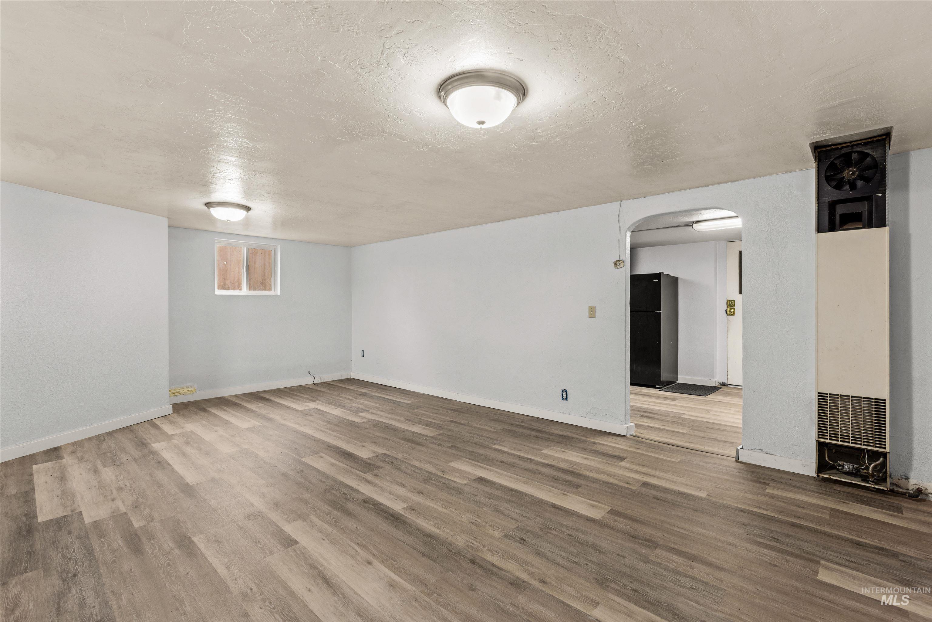 315 S Diamond St, Nampa, Idaho 83686, 3 Bedrooms, 2 Bathrooms, Residential Income For Sale, Price $450,000,MLS 98972150