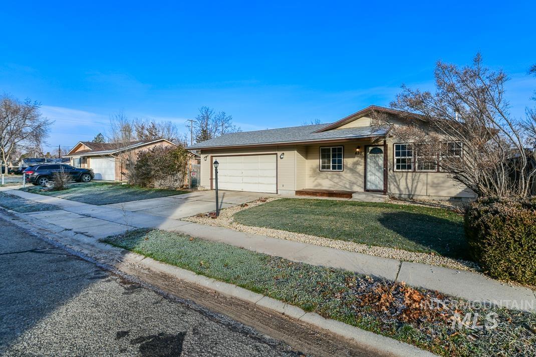 480 E Easy St, Kuna, Idaho 83634-2114, 3 Bedrooms, 1 Bathroom, Residential For Sale, Price $349,000,MLS 98972151