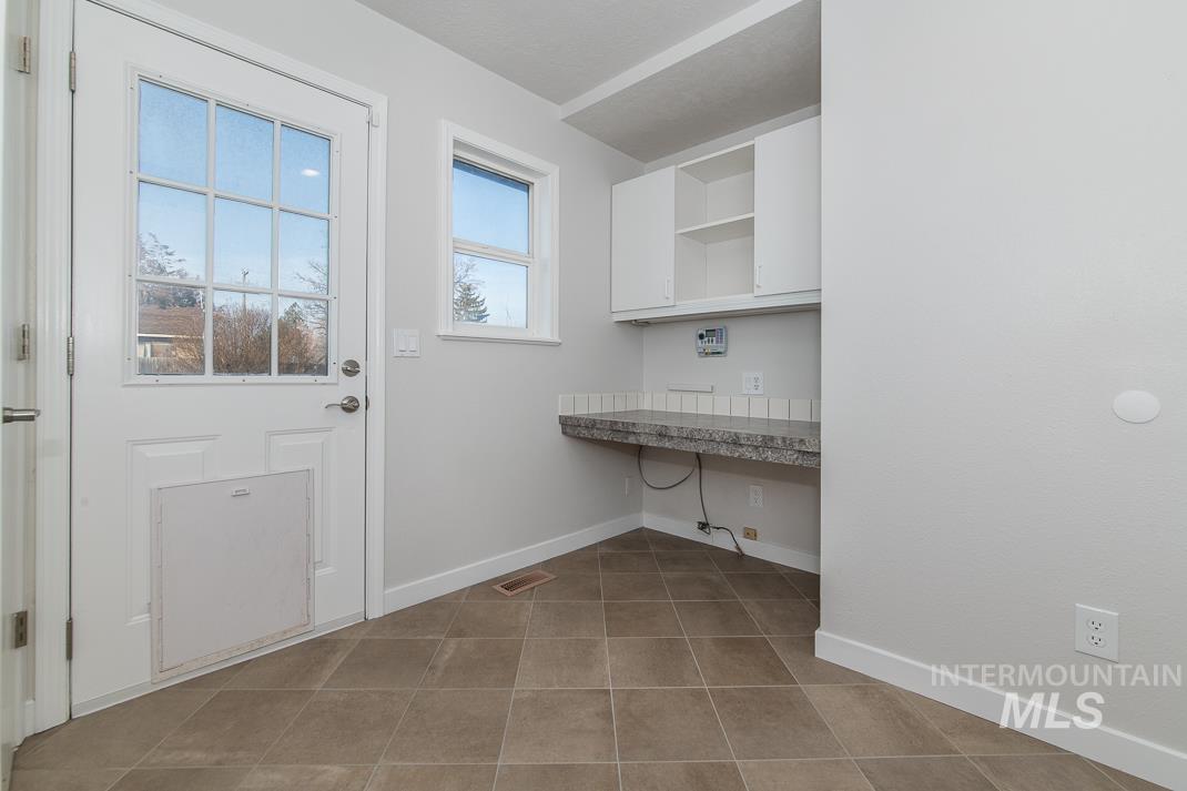 480 E Easy St, Kuna, Idaho 83634-2114, 3 Bedrooms, 1 Bathroom, Residential For Sale, Price $349,000,MLS 98972151