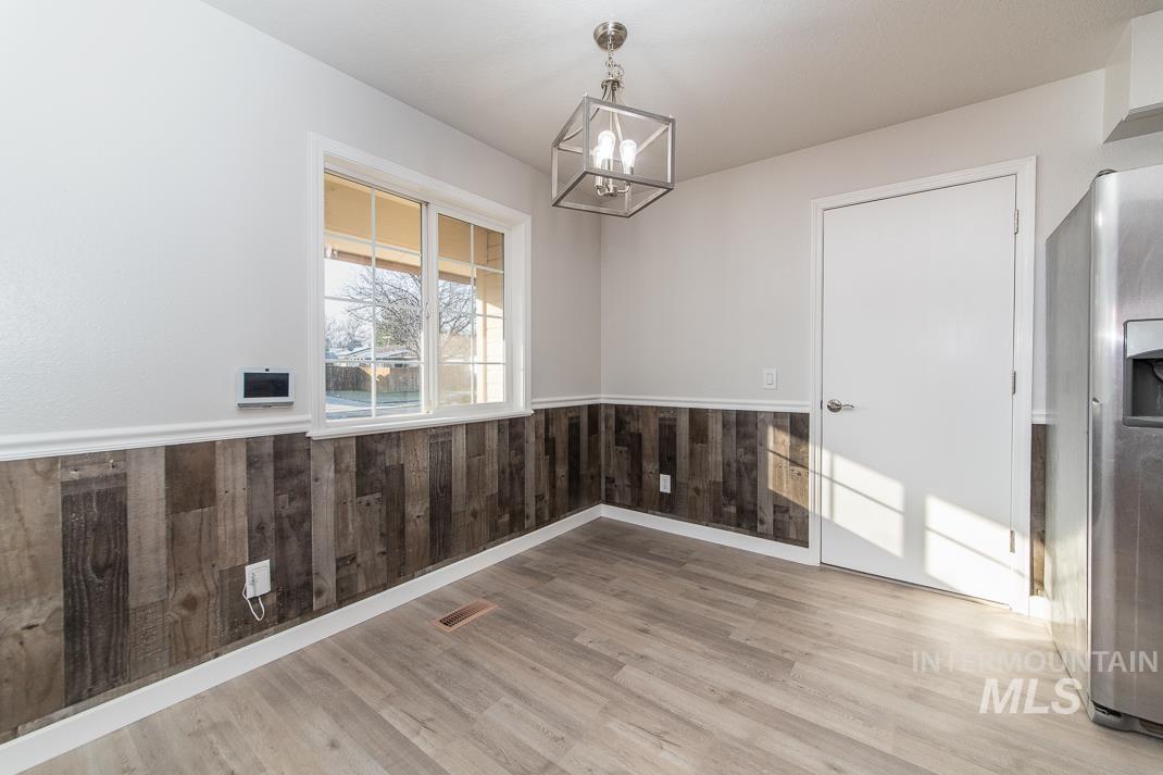 480 E Easy St, Kuna, Idaho 83634-2114, 3 Bedrooms, 1 Bathroom, Residential For Sale, Price $349,000,MLS 98972151