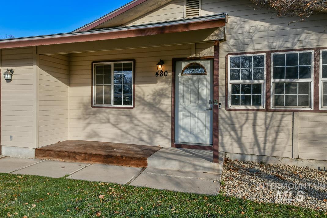 480 E Easy St, Kuna, Idaho 83634-2114, 3 Bedrooms, 1 Bathroom, Residential For Sale, Price $349,000,MLS 98972151