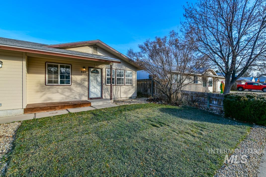 480 E Easy St, Kuna, Idaho 83634-2114, 3 Bedrooms, 1 Bathroom, Residential For Sale, Price $349,000,MLS 98972151