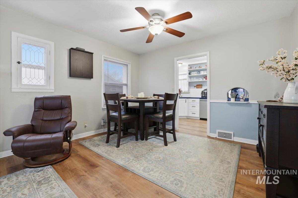 120 Mead St, Caldwell, Idaho 83605-0000, 2 Bedrooms, 1 Bathroom, Residential For Sale, Price $335,000,MLS 98972160