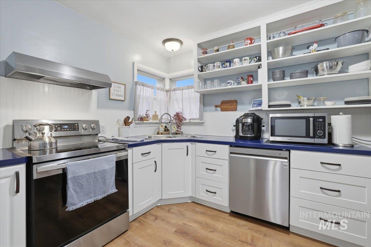 120 Mead St, Caldwell, Idaho 83605-0000, 2 Bedrooms, 1 Bathroom, Residential For Sale, Price $335,000,MLS 98972160