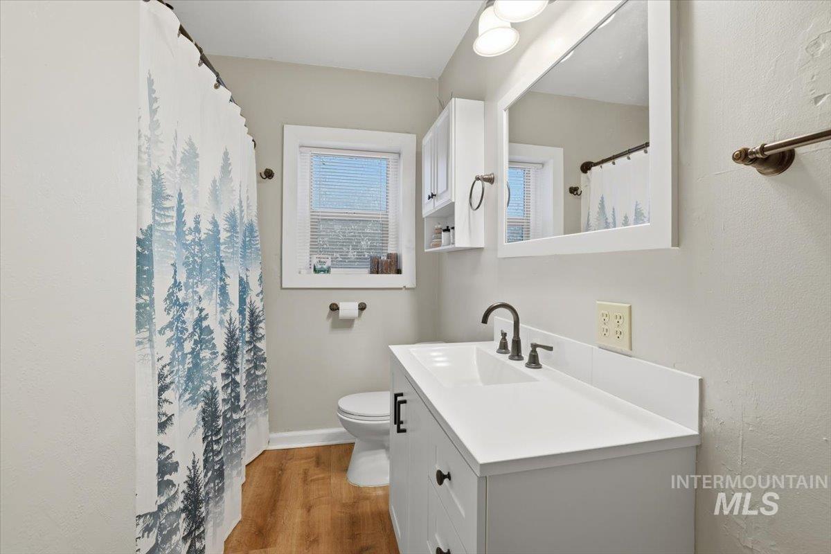 120 Mead St, Caldwell, Idaho 83605-0000, 2 Bedrooms, 1 Bathroom, Residential For Sale, Price $335,000,MLS 98972160