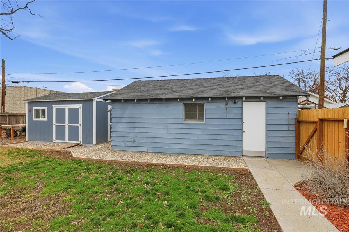 120 Mead St, Caldwell, Idaho 83605-0000, 2 Bedrooms, 1 Bathroom, Residential For Sale, Price $335,000,MLS 98972160