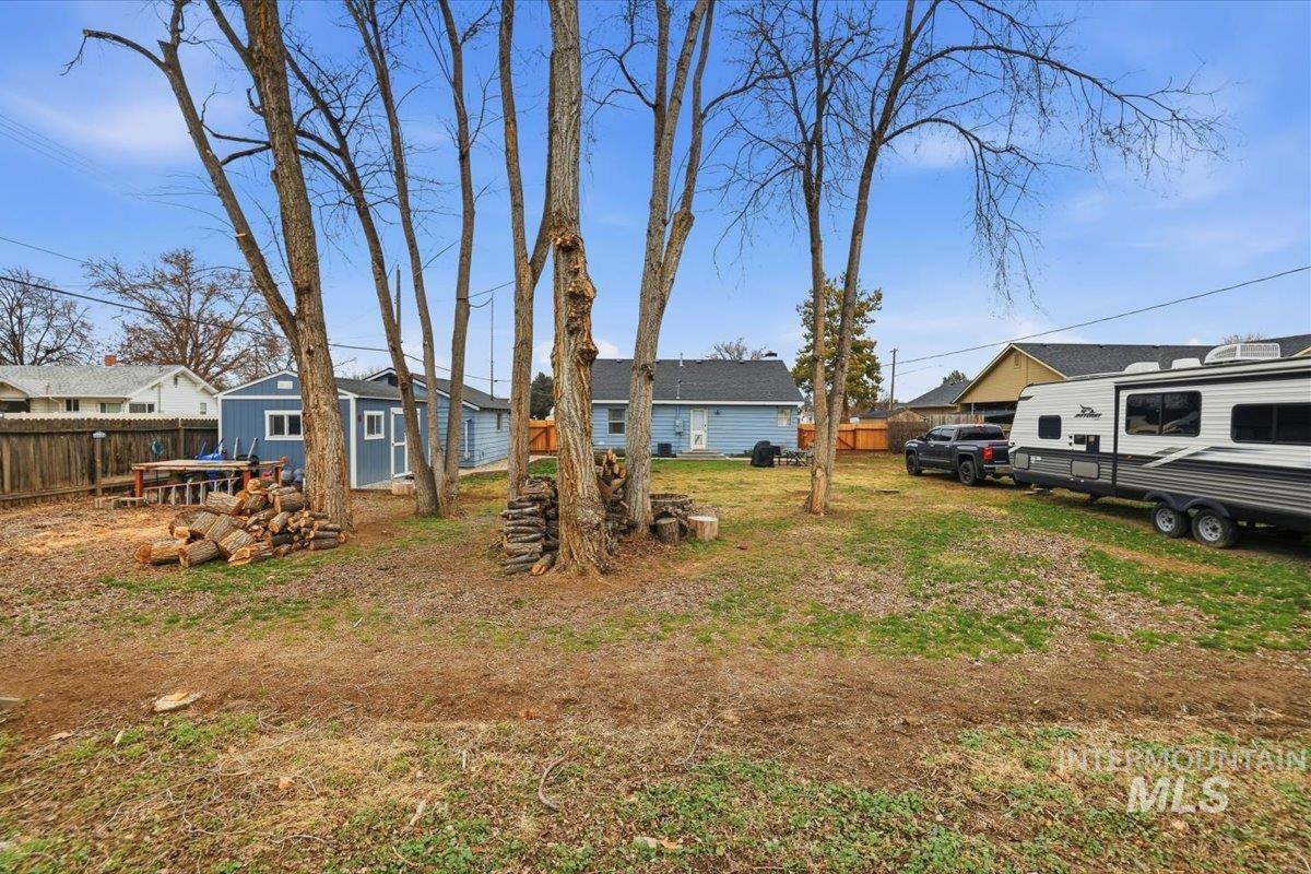 120 Mead St, Caldwell, Idaho 83605-0000, 2 Bedrooms, 1 Bathroom, Residential For Sale, Price $335,000,MLS 98972160
