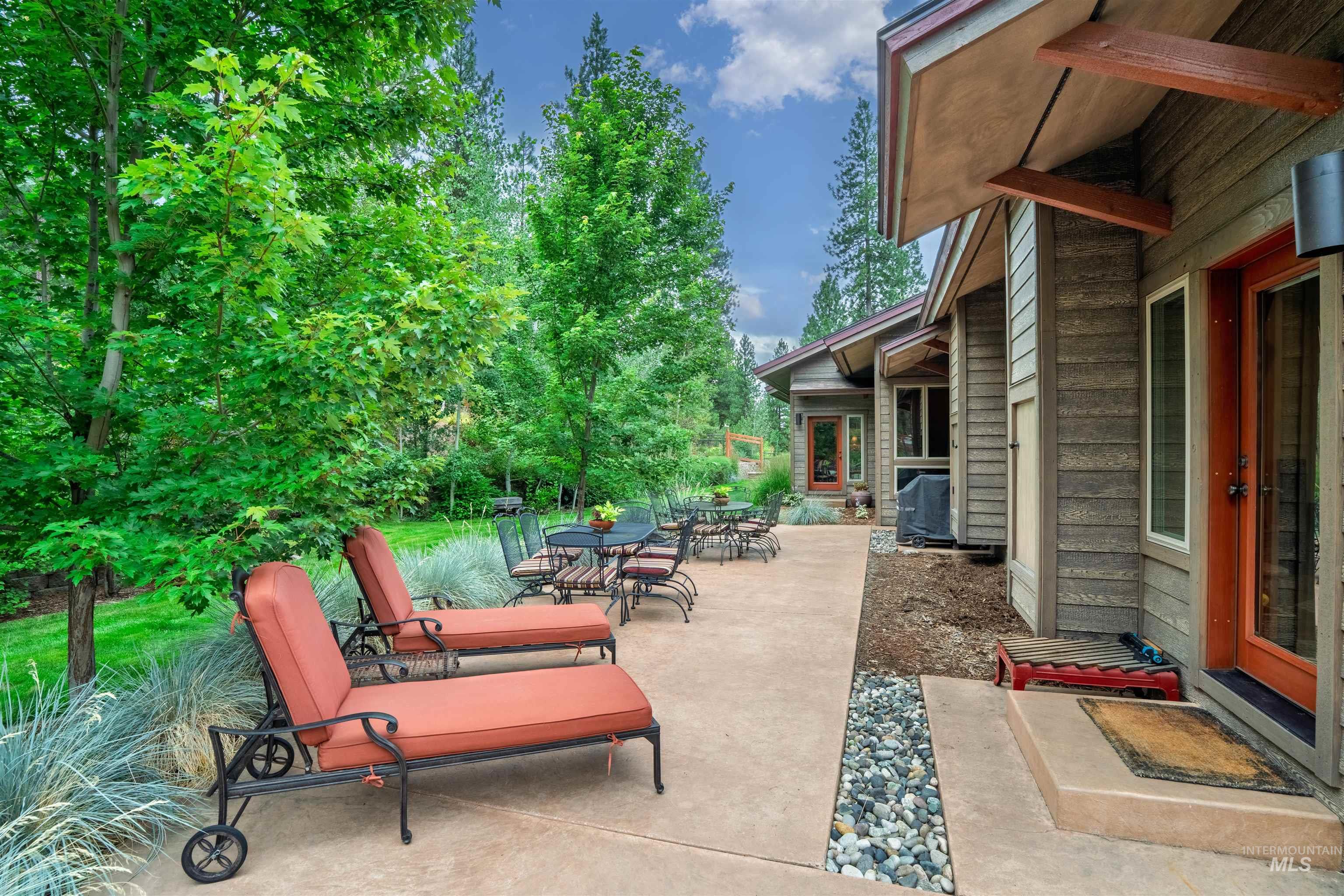 2755 West Pine Dr, New Meadows, Idaho 83654, 3 Bedrooms, 2.5 Bathrooms, Residential For Sale, Price $1,690,000,MLS 98972163