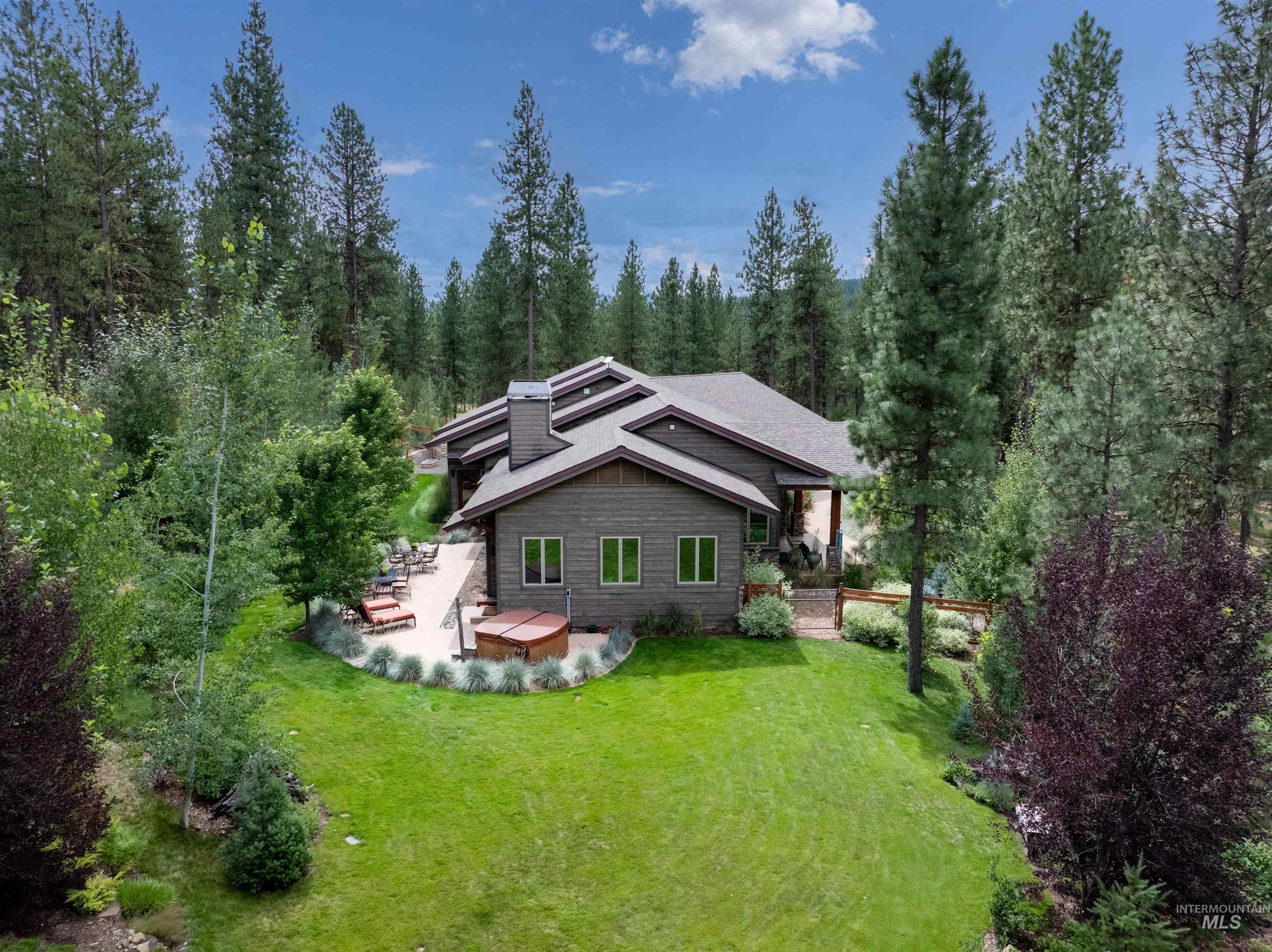2755 West Pine Dr, New Meadows, Idaho 83654, 3 Bedrooms, 2.5 Bathrooms, Residential For Sale, Price $1,690,000,MLS 98972163
