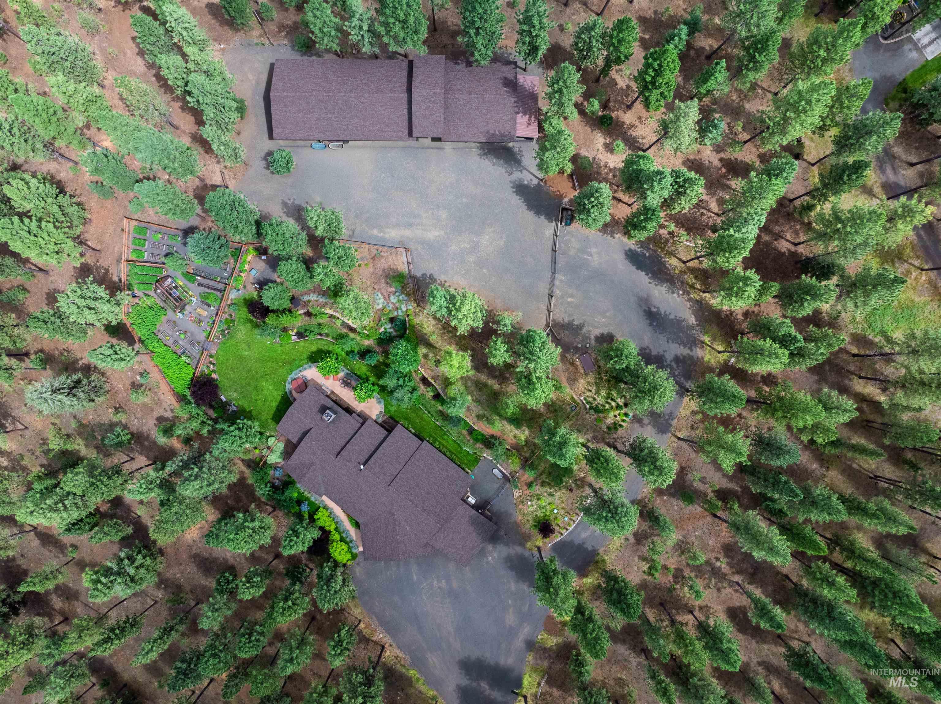 2755 West Pine Dr, New Meadows, Idaho 83654, 3 Bedrooms, 2.5 Bathrooms, Residential For Sale, Price $1,690,000,MLS 98972163