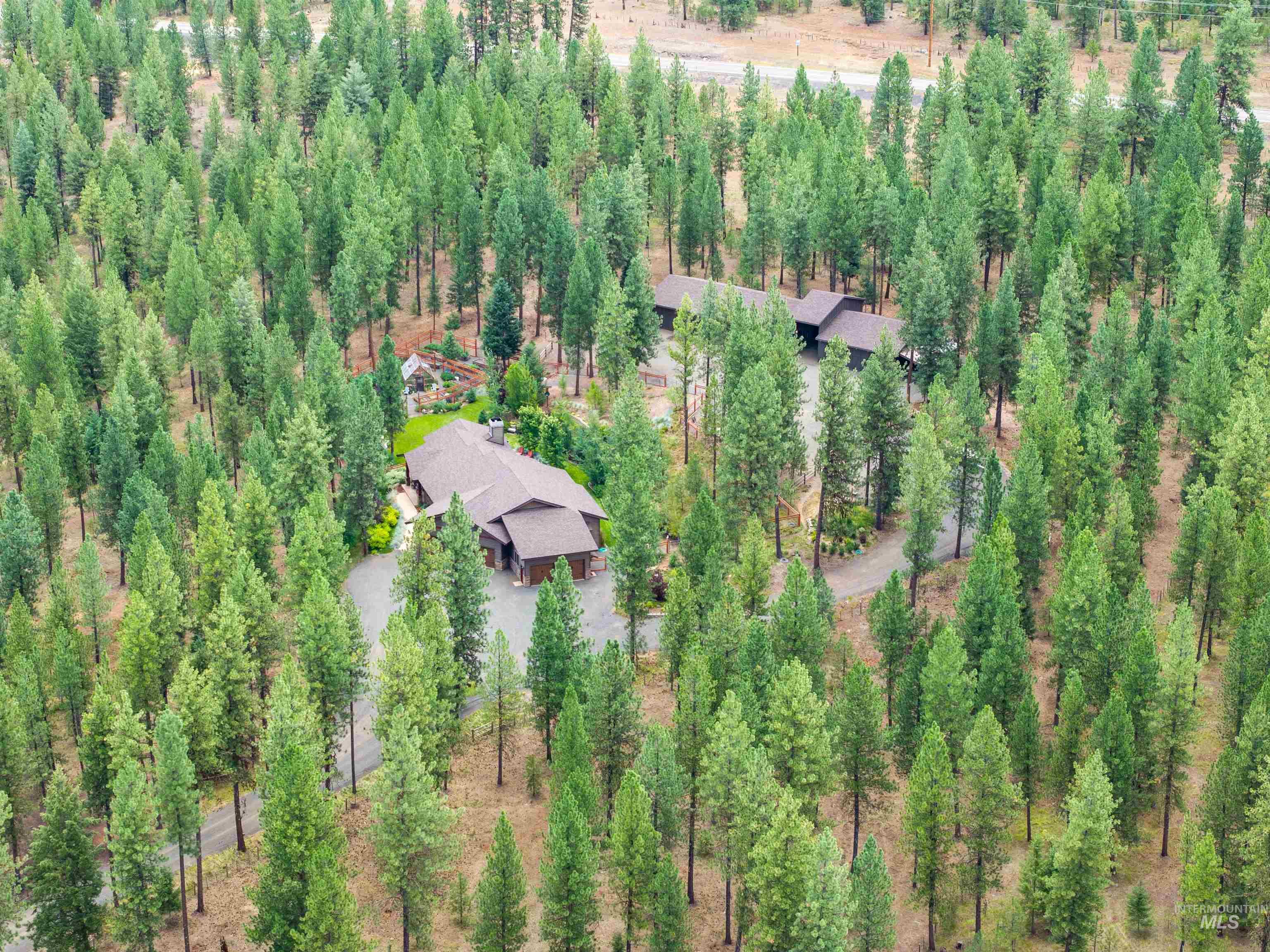 2755 West Pine Dr, New Meadows, Idaho 83654, 3 Bedrooms, 2.5 Bathrooms, Residential For Sale, Price $1,690,000,MLS 98972163