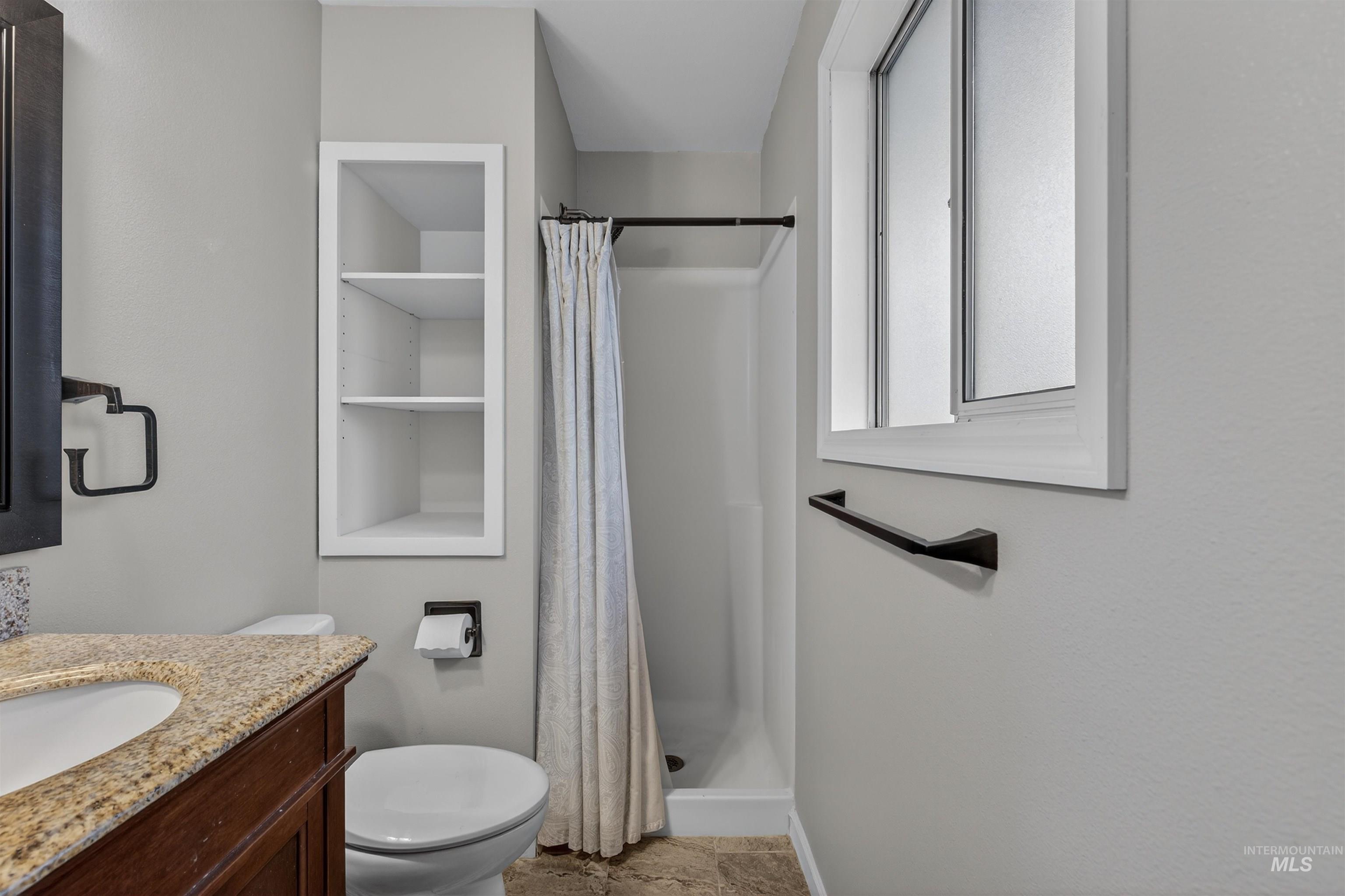 2814 22nd Street, Clarkston, Washington 99403, 4 Bedrooms, 3 Bathrooms, Residential For Sale, Price $439,999,MLS 98972165