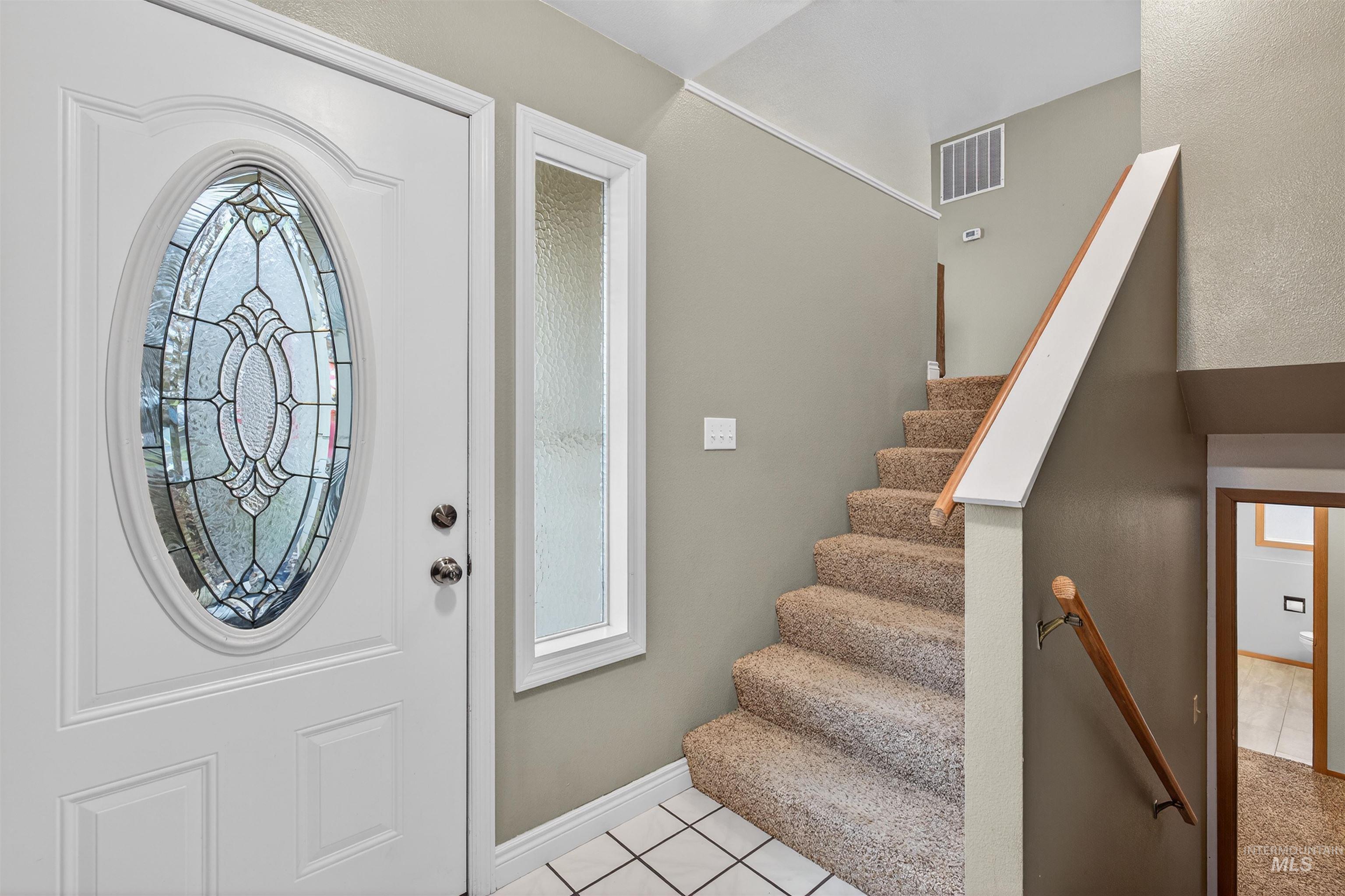 2814 22nd Street, Clarkston, Washington 99403, 4 Bedrooms, 3 Bathrooms, Residential For Sale, Price $439,999,MLS 98972165