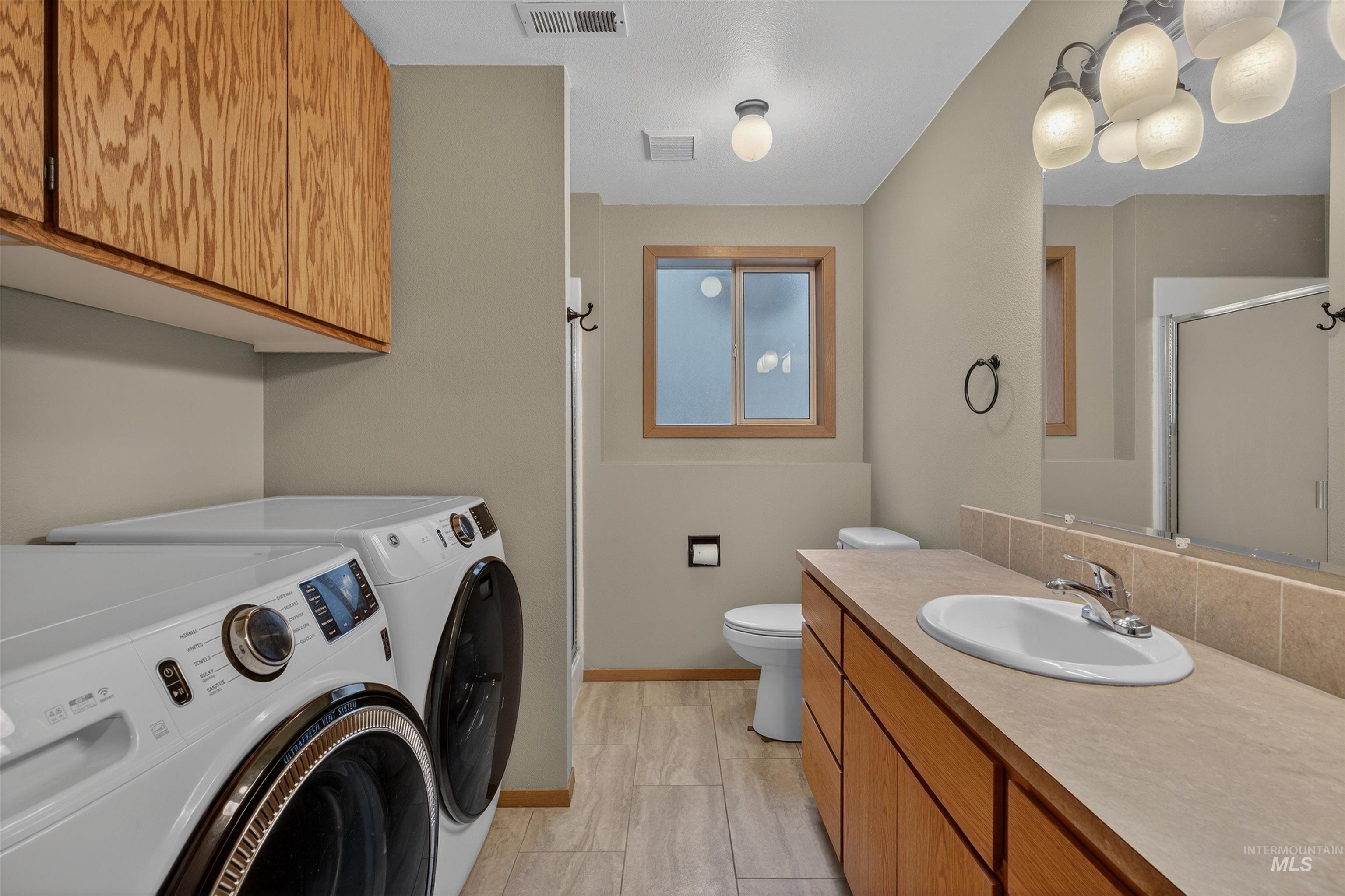 2814 22nd Street, Clarkston, Washington 99403, 4 Bedrooms, 3 Bathrooms, Residential For Sale, Price $442,000,MLS 98972165