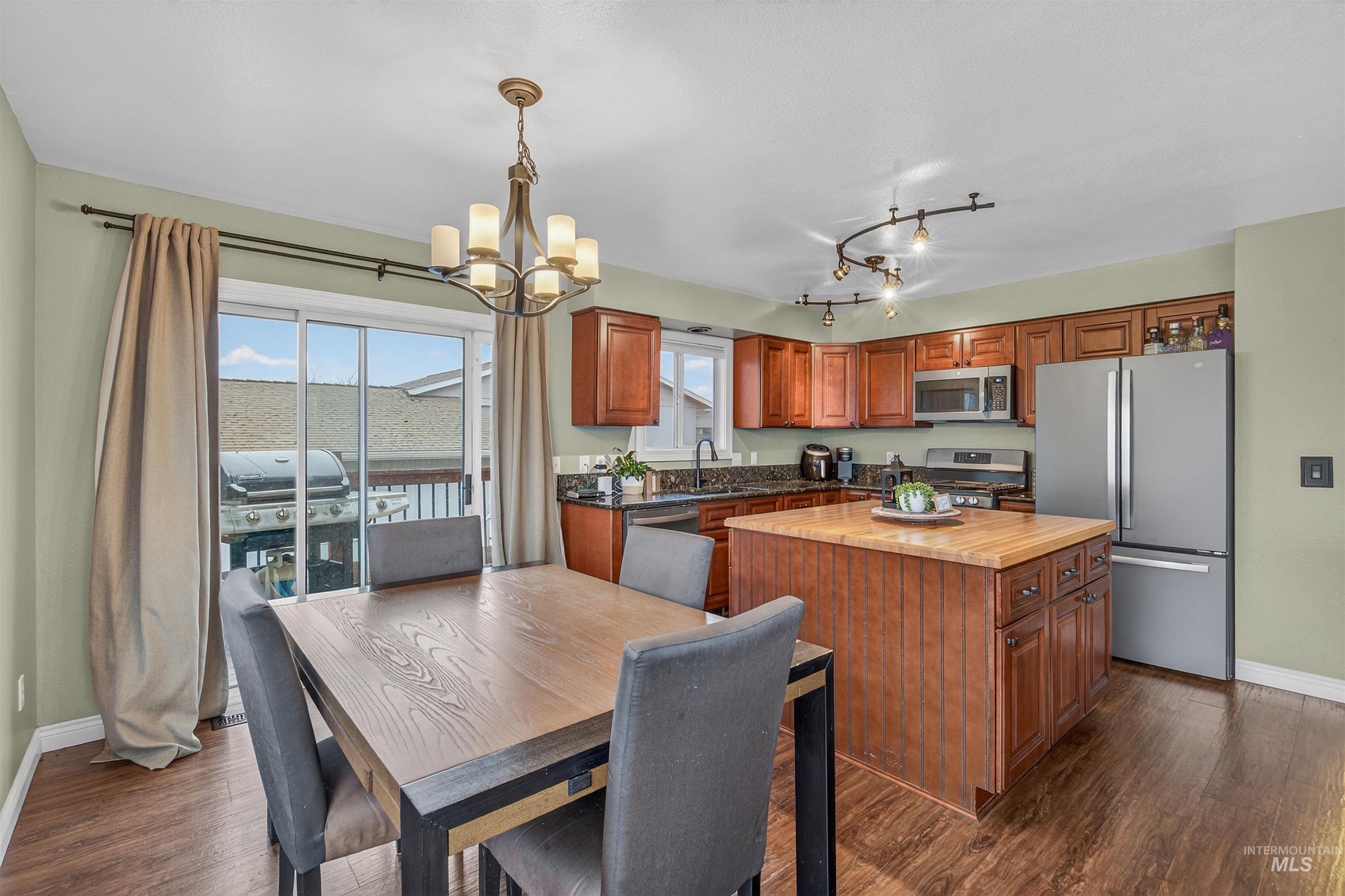 2814 22nd Street, Clarkston, Washington 99403, 4 Bedrooms, 3 Bathrooms, Residential For Sale, Price $439,999,MLS 98972165