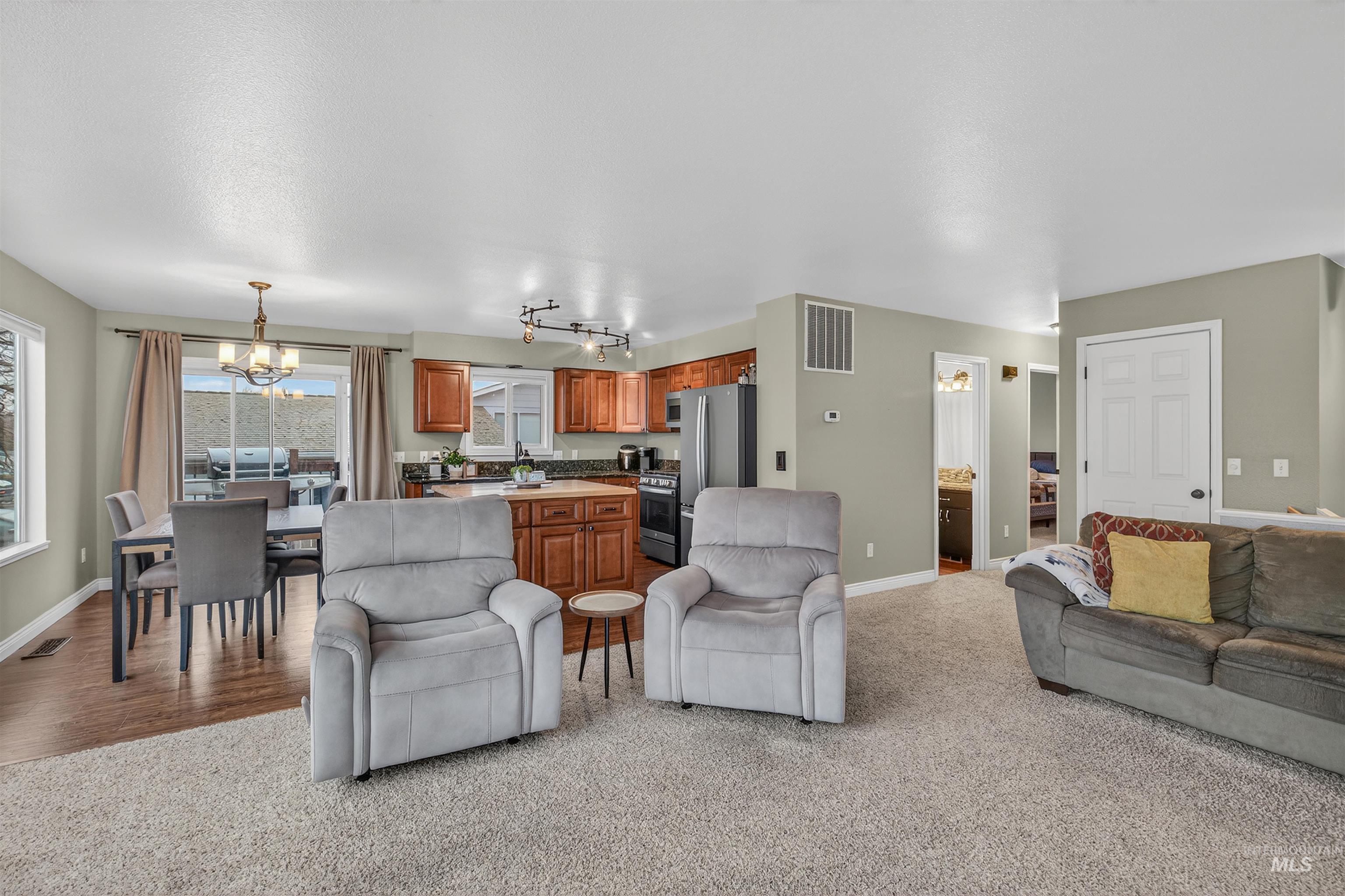 2814 22nd Street, Clarkston, Washington 99403, 4 Bedrooms, 3 Bathrooms, Residential For Sale, Price $442,000,MLS 98972165