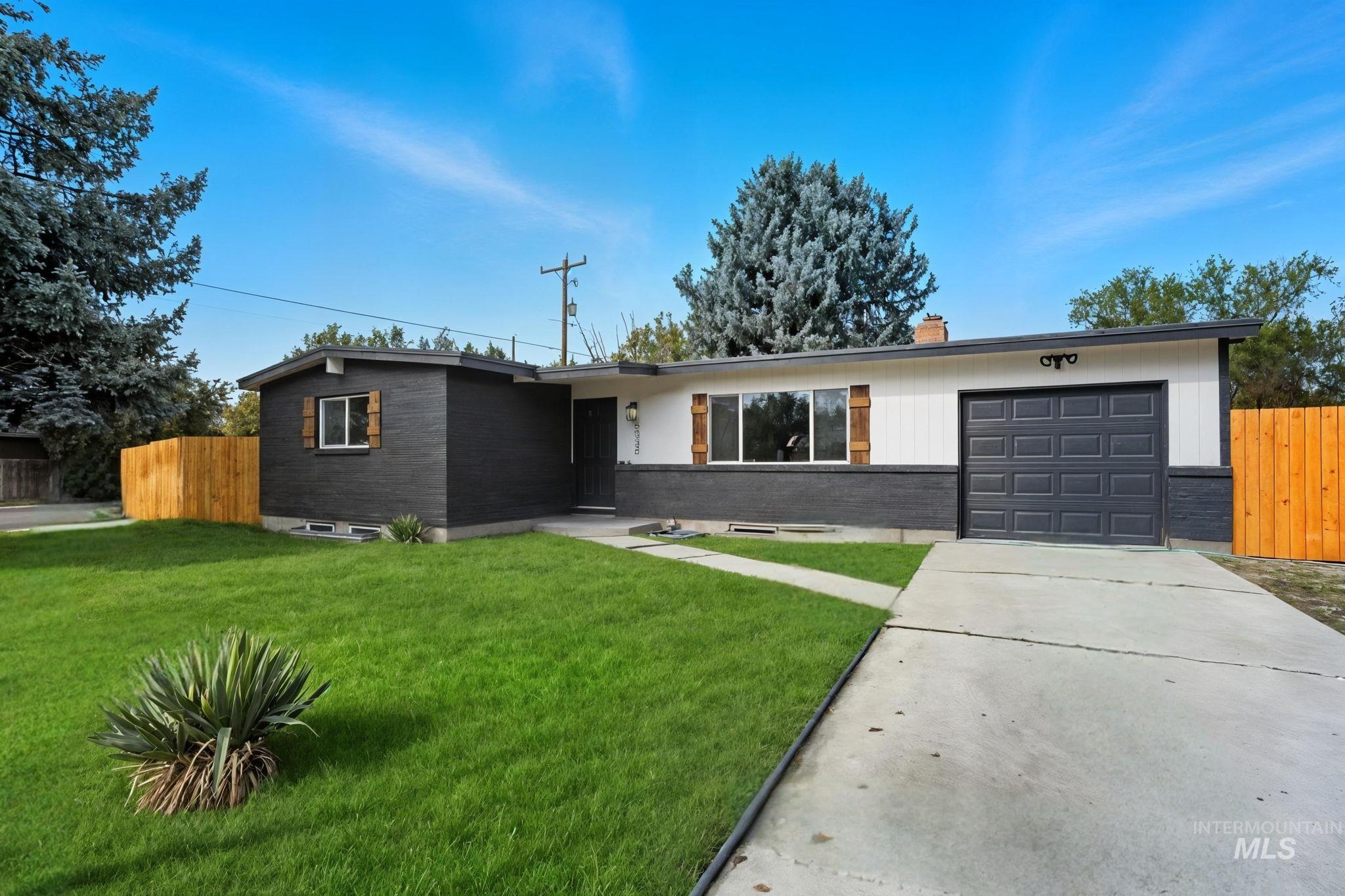 5338 W Spaulding St., Boise, Idaho 83705, 5 Bedrooms, 2 Bathrooms, Residential For Sale, Price $519,000,MLS 98972167