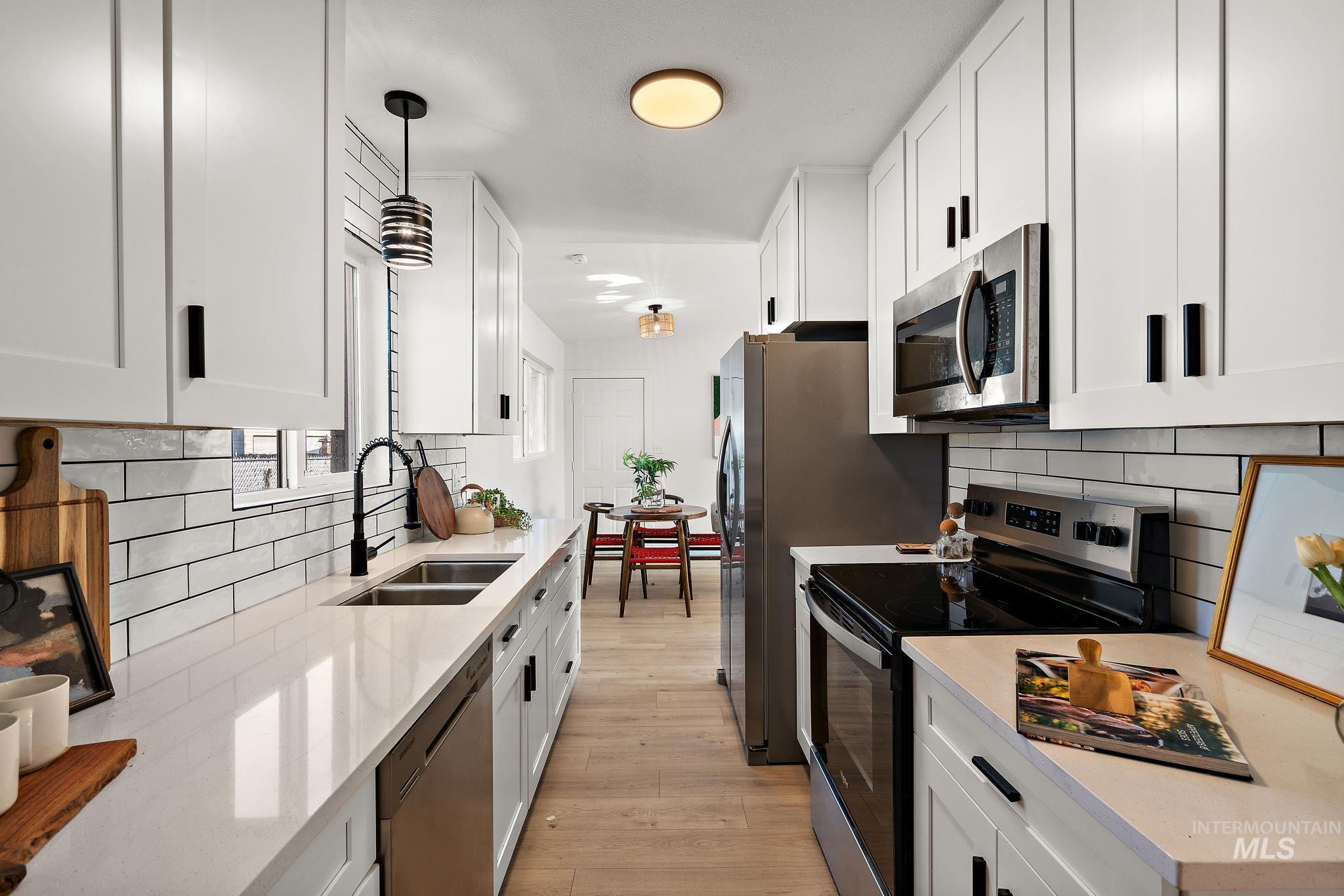 5338 W Spaulding St., Boise, Idaho 83705, 5 Bedrooms, 2 Bathrooms, Residential For Sale, Price $519,000,MLS 98972167