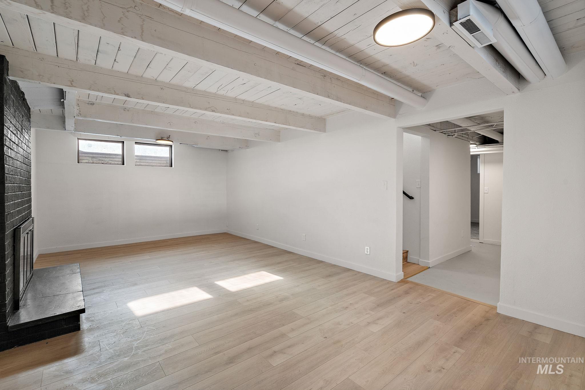 5338 W Spaulding St., Boise, Idaho 83705, 5 Bedrooms, 2 Bathrooms, Residential For Sale, Price $519,000,MLS 98972167