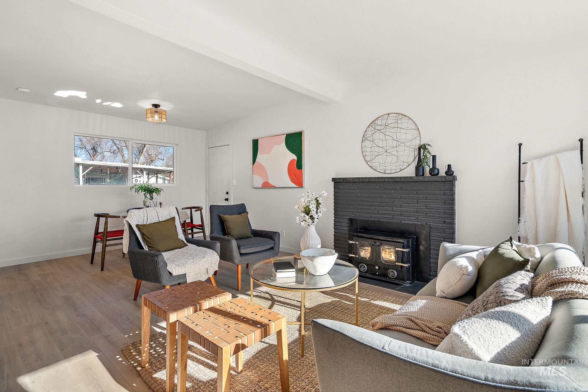 5338 W Spaulding St., Boise, Idaho 83705, 5 Bedrooms, 2 Bathrooms, Residential For Sale, Price $519,000,MLS 98972167