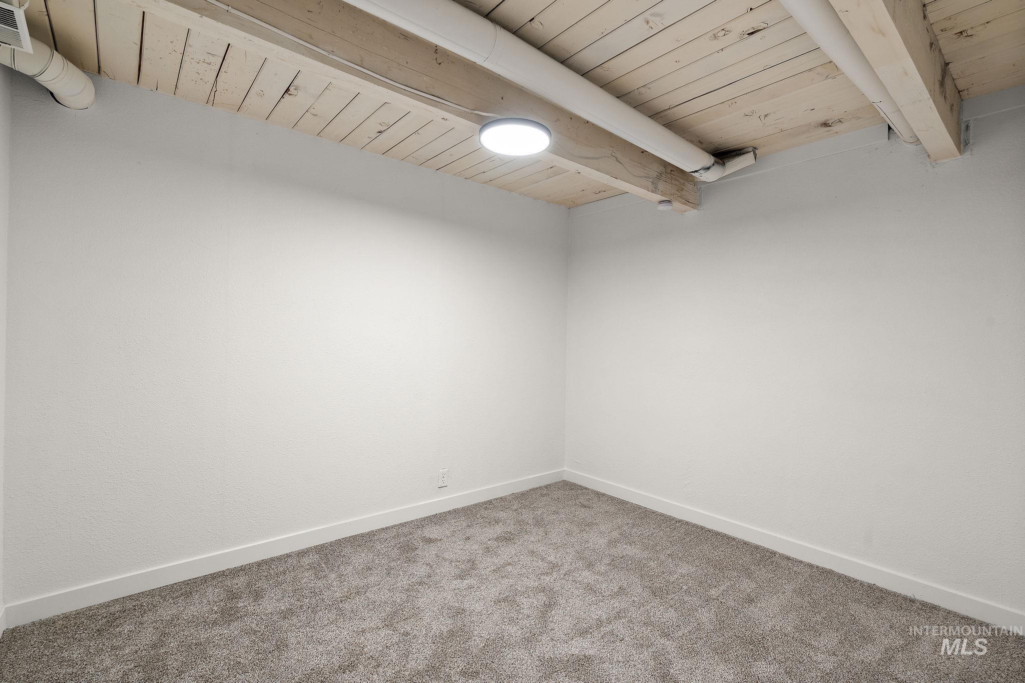 5338 W Spaulding St., Boise, Idaho 83705, 5 Bedrooms, 2 Bathrooms, Residential For Sale, Price $519,000,MLS 98972167