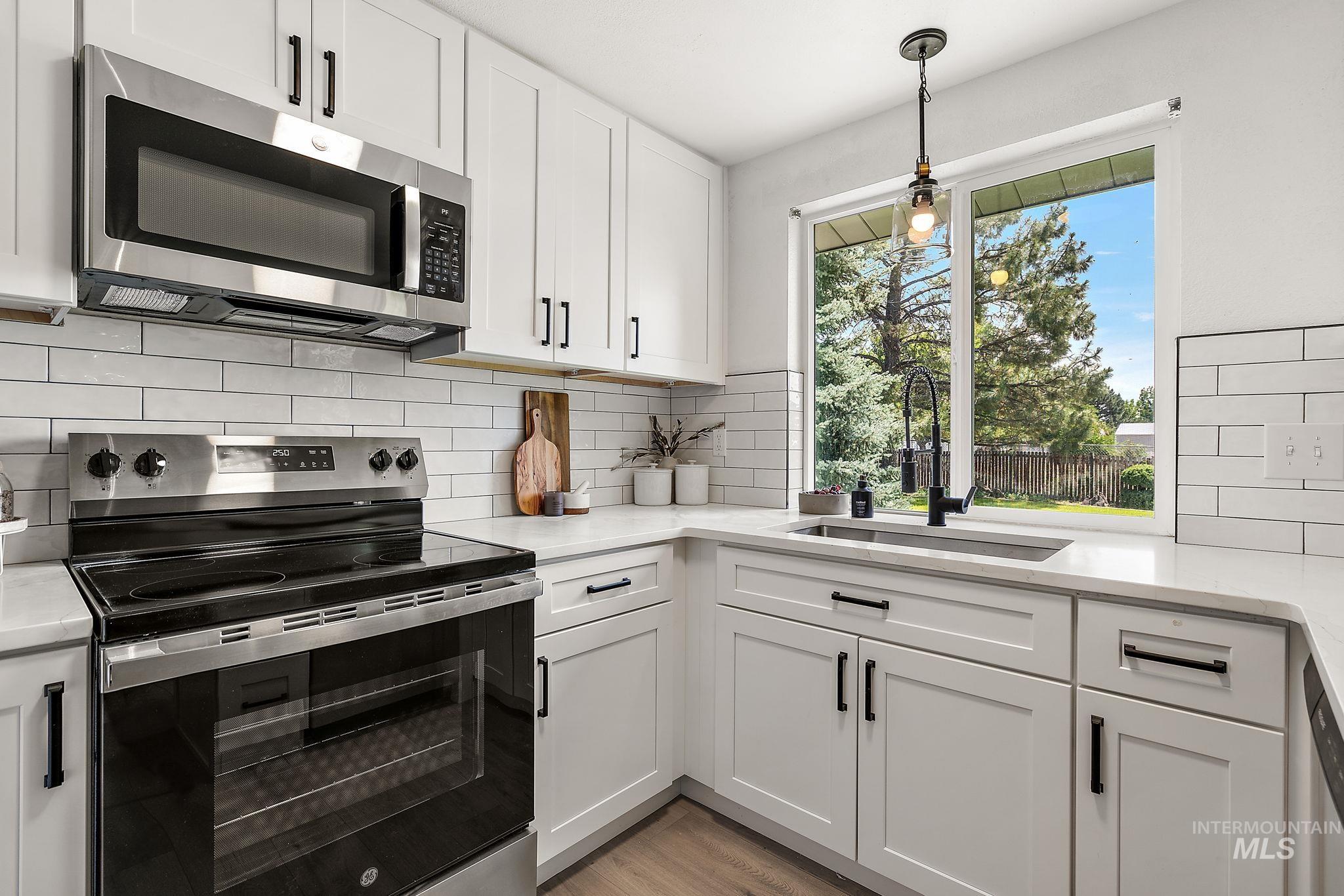 5911 Clark, Nampa, Idaho 83687, 3 Bedrooms, 2 Bathrooms, Residential For Sale, Price $469,000,MLS 98972168