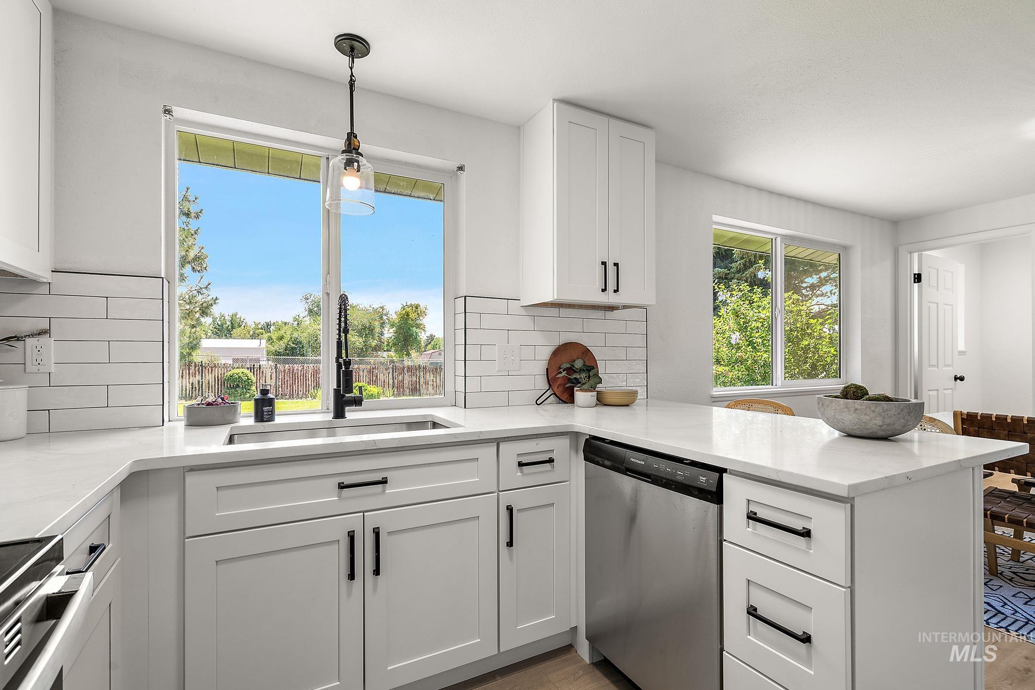 5911 Clark, Nampa, Idaho 83687, 3 Bedrooms, 2 Bathrooms, Residential For Sale, Price $469,000,MLS 98972168