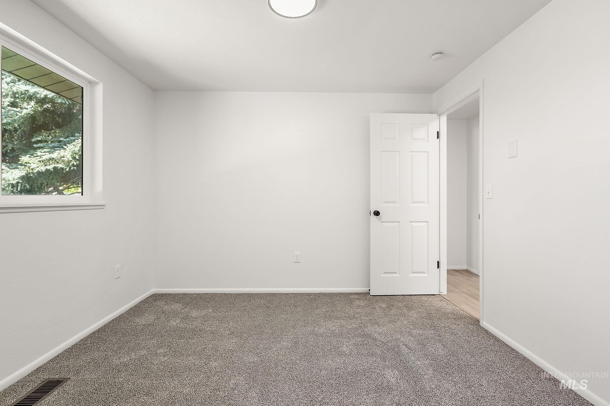 5911 Clark, Nampa, Idaho 83687, 3 Bedrooms, 2 Bathrooms, Residential For Sale, Price $469,000,MLS 98972168