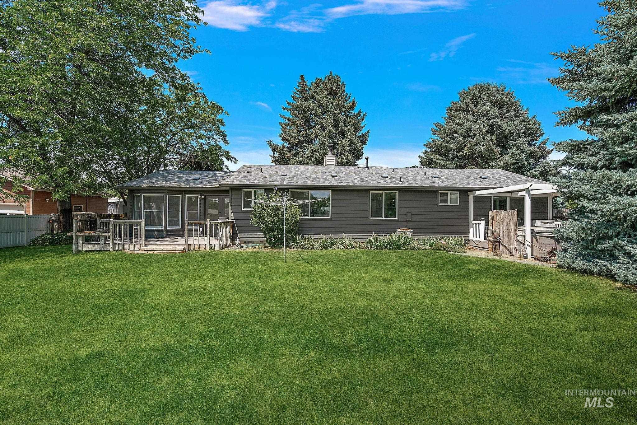 5911 Clark, Nampa, Idaho 83687, 3 Bedrooms, 2 Bathrooms, Residential For Sale, Price $469,000,MLS 98972168