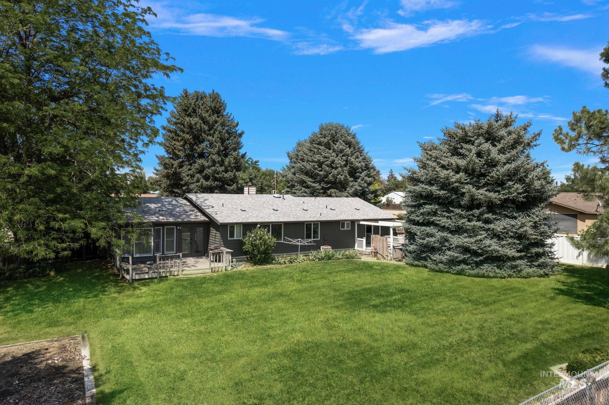 5911 Clark, Nampa, Idaho 83687, 3 Bedrooms, 2 Bathrooms, Residential For Sale, Price $469,000,MLS 98972168