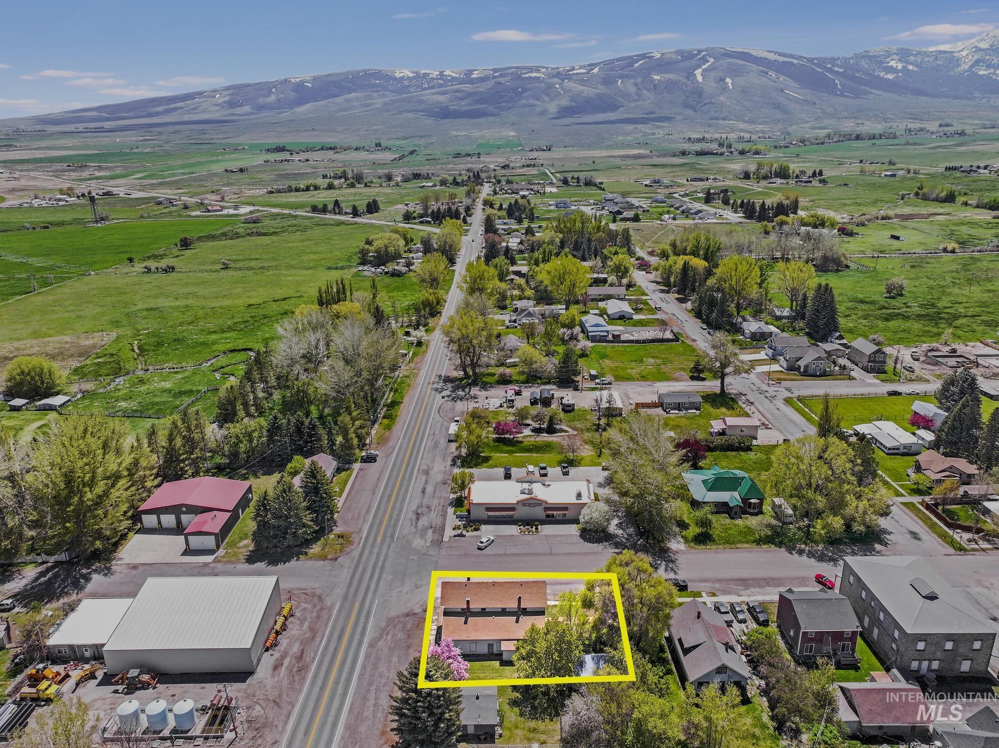 249 Main Street, Albion, Idaho 83311-0000, 2 Bedrooms, 6 Rooms, Business/Commercial For Sale, Price $150,000,MLS 98972170