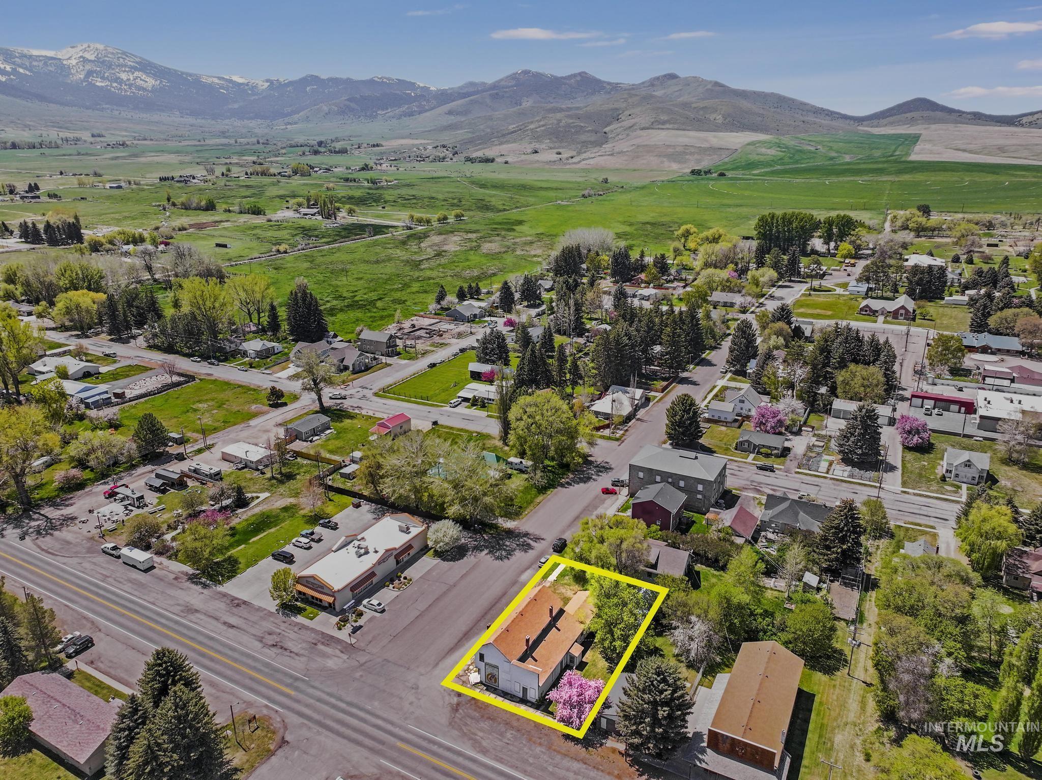 249 Main Street, Albion, Idaho 83311-0000, 2 Bedrooms, 6 Rooms, Business/Commercial For Sale, Price $150,000,MLS 98972170
