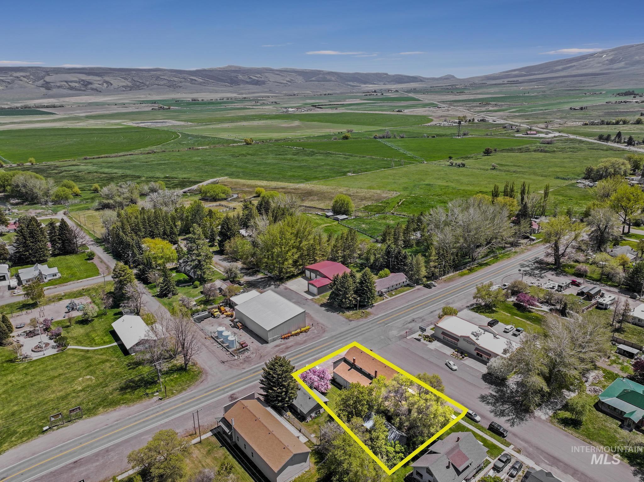 249 Main Street, Albion, Idaho 83311-0000, 2 Bedrooms, 6 Rooms, Business/Commercial For Sale, Price $150,000,MLS 98972170