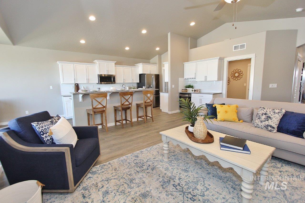 3553 N Eleanor Way, Star, Idaho 83669, 3 Bedrooms, 2 Bathrooms, Residential For Sale, Price $524,990,MLS 98972173