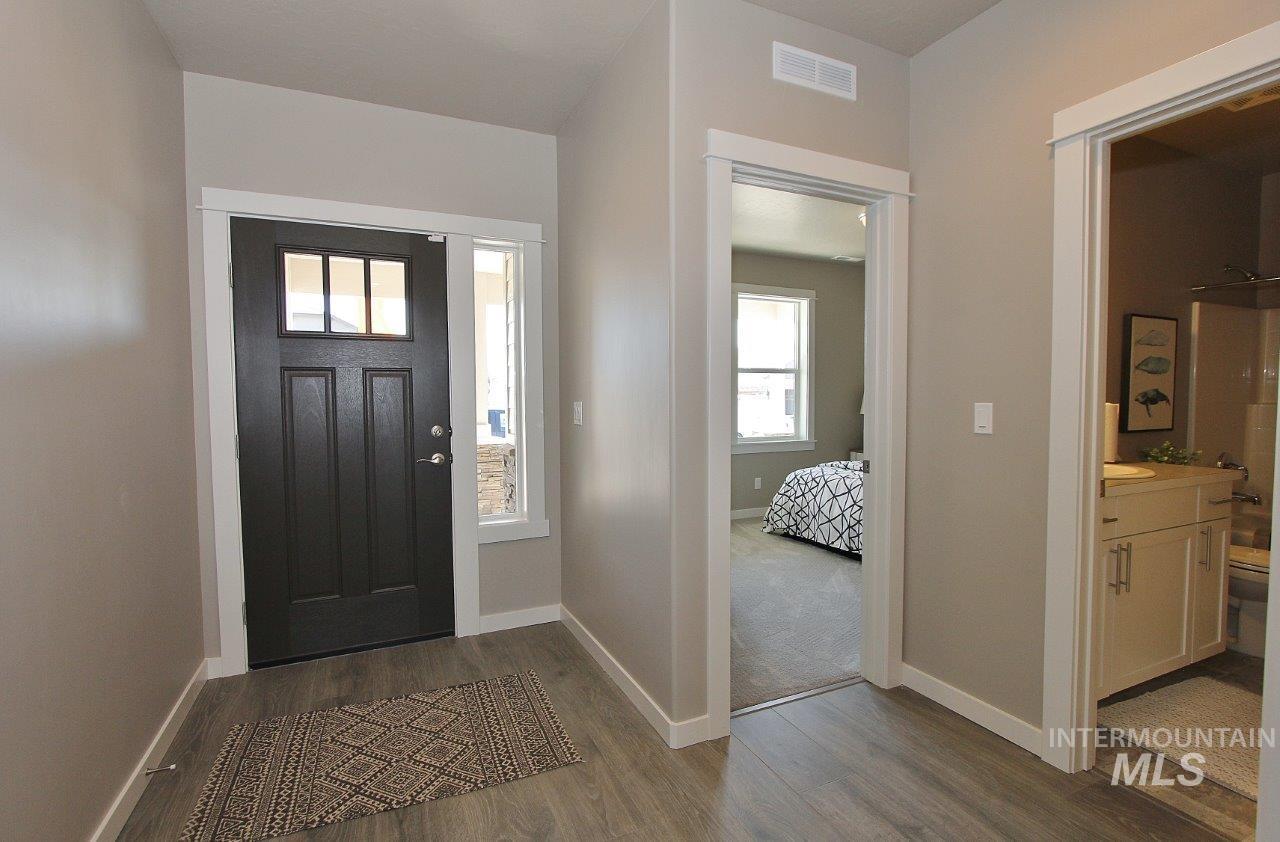 3553 N Eleanor Way, Star, Idaho 83669, 3 Bedrooms, 2 Bathrooms, Residential For Sale, Price $524,990,MLS 98972173