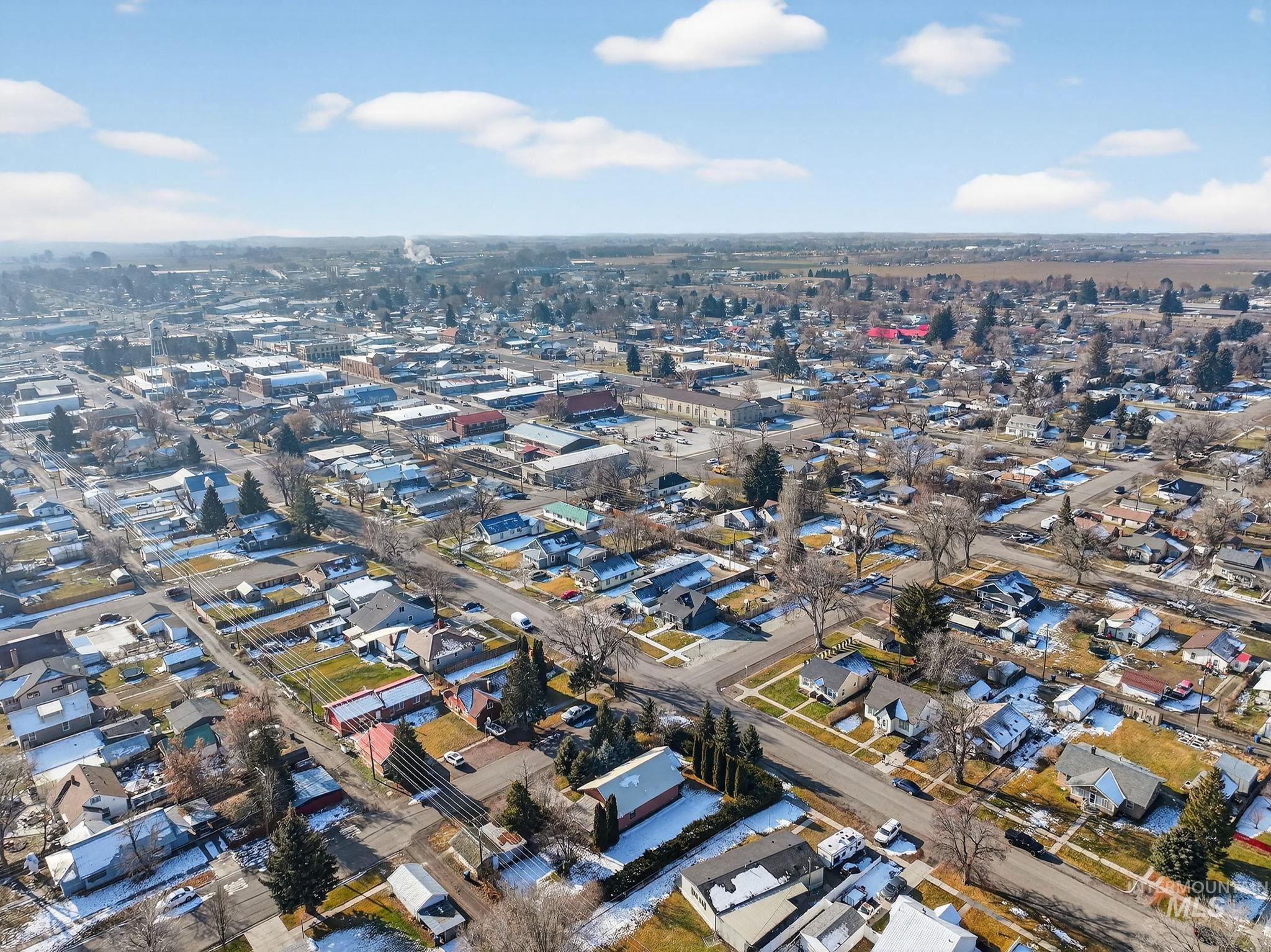 1002 E Street, Rupert, Idaho 83350, 2 Bedrooms, 1 Bathroom, Residential For Sale, Price $289,000,MLS 98972174