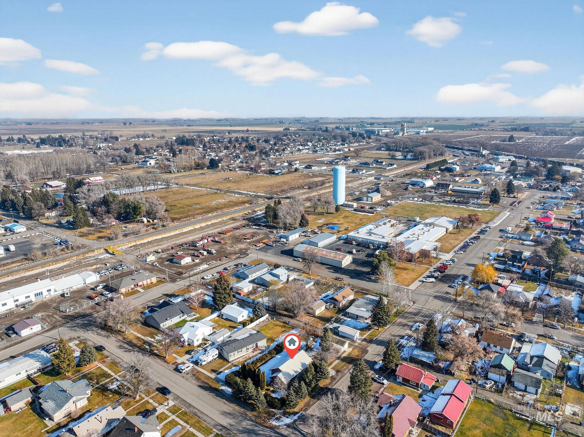 1002 E Street, Rupert, Idaho 83350, 2 Bedrooms, 1 Bathroom, Residential For Sale, Price $289,000,MLS 98972174