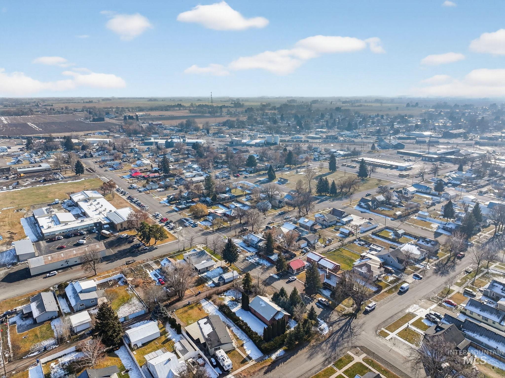 1002 E Street, Rupert, Idaho 83350, 2 Bedrooms, 1 Bathroom, Residential For Sale, Price $289,000,MLS 98972174