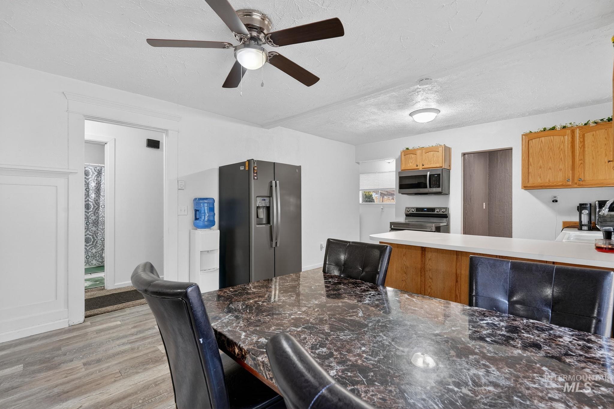 1002 E Street, Rupert, Idaho 83350, 2 Bedrooms, 1 Bathroom, Residential For Sale, Price $289,000,MLS 98972174