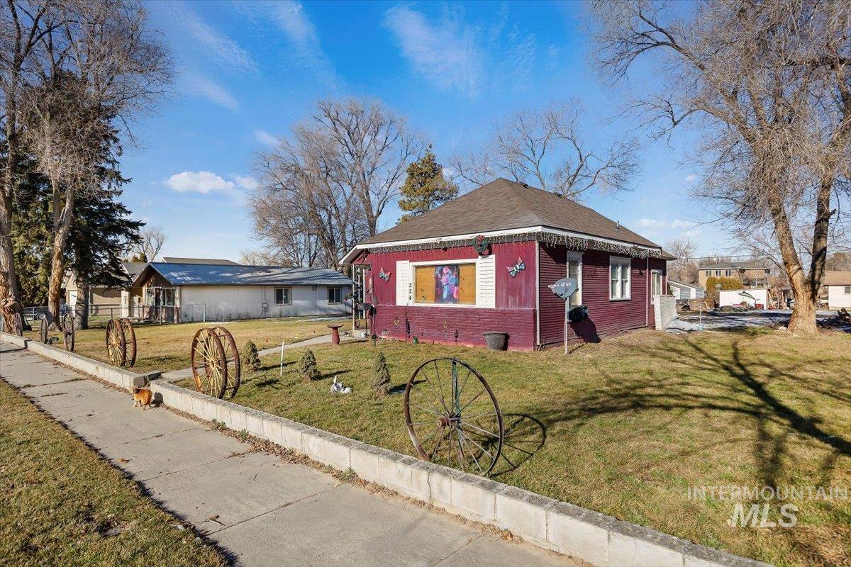 224 E 5th Ave, Jerome, Idaho 83338, 3 Bedrooms, 1 Bathroom, Residential For Sale, Price $239,900,MLS 98972175