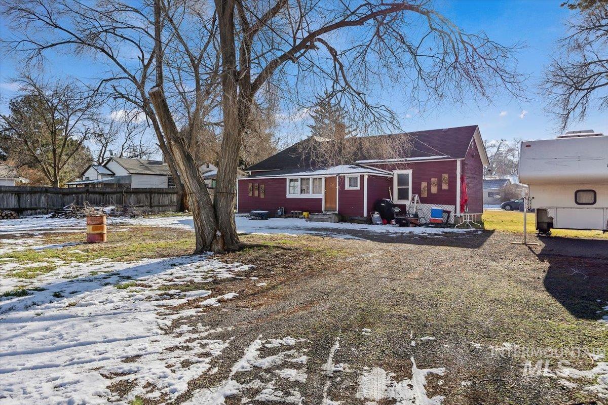 224 E 5th Ave, Jerome, Idaho 83338, 3 Bedrooms, 1 Bathroom, Residential For Sale, Price $239,900,MLS 98972175